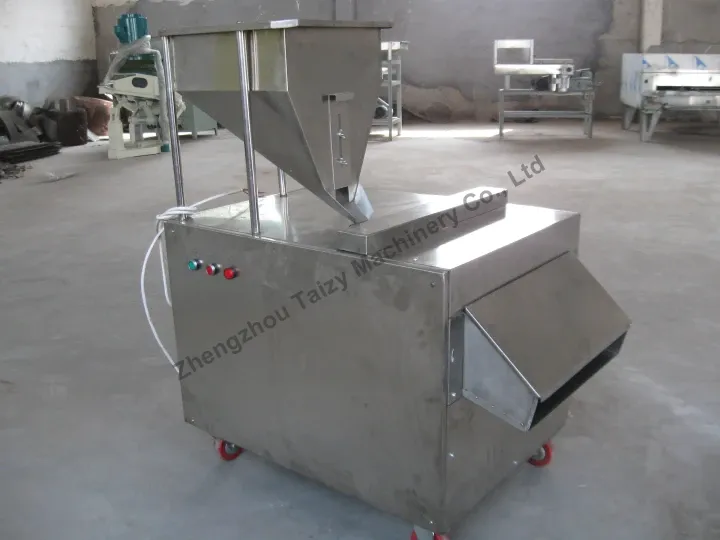 groundnut slicing machine