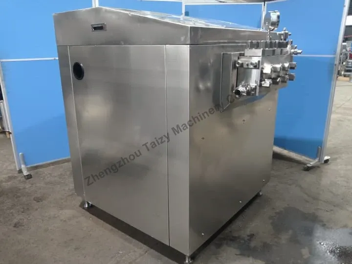 Cocoa paste homogenizer