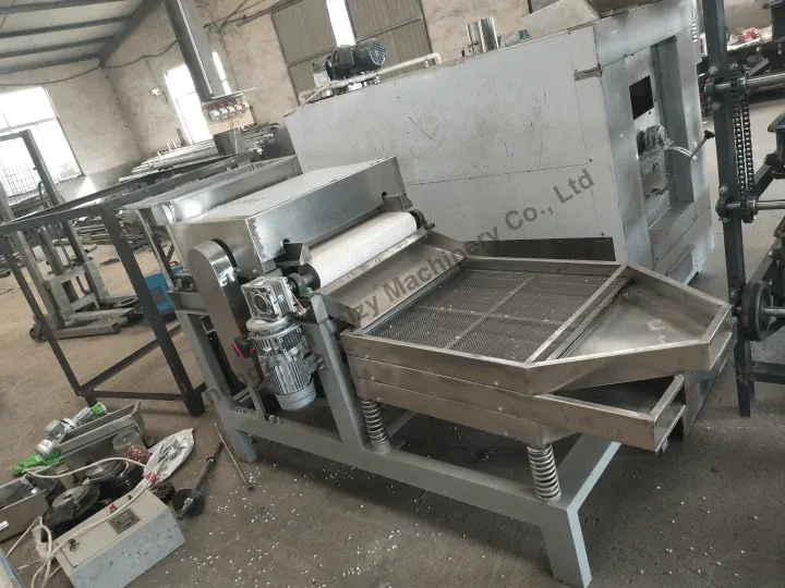 Groundnut chopper machine