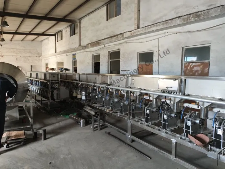 Hazelnut Opening Machine 3 Hazelnut opener