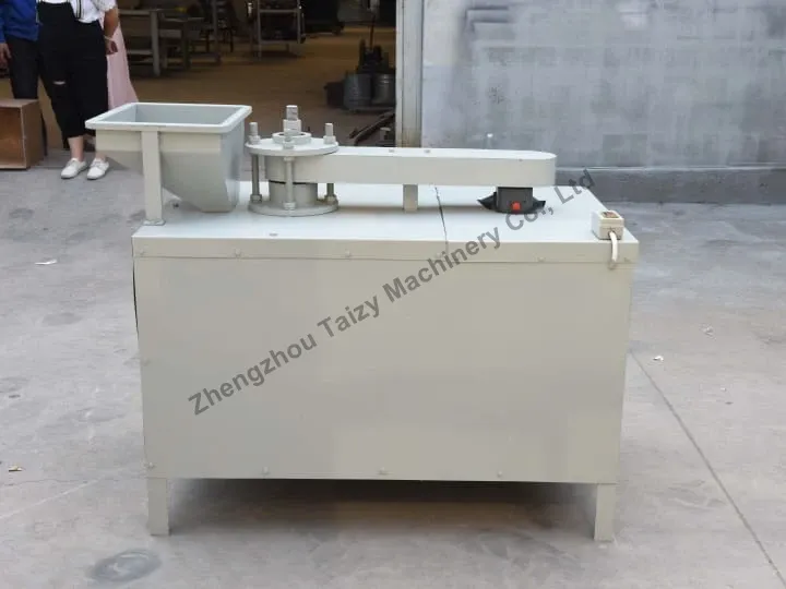 walnut shell remover