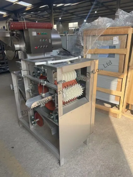 Machine à enlever la peau des amandes