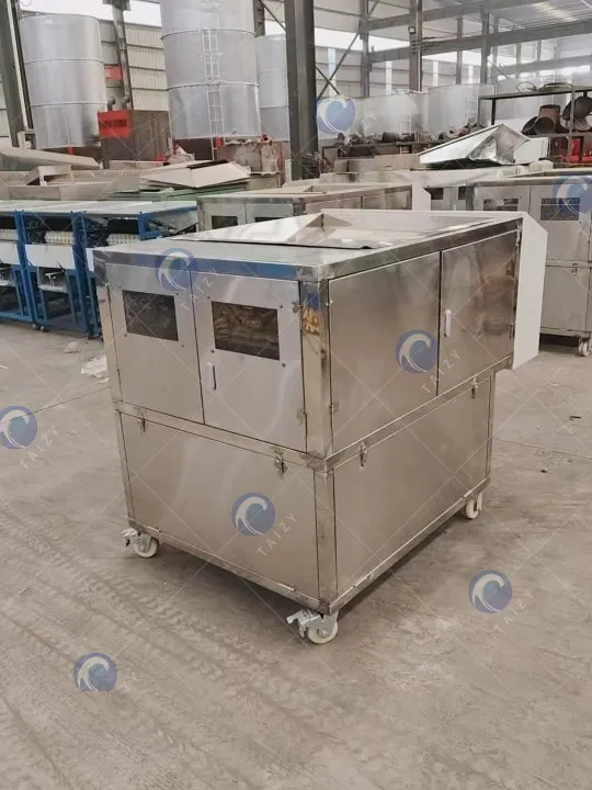 Macadamia nut opener machine