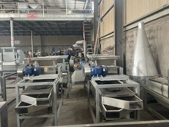 máquina de cracking de nueces de macadamia Máquina peladora de nueces de macadamia