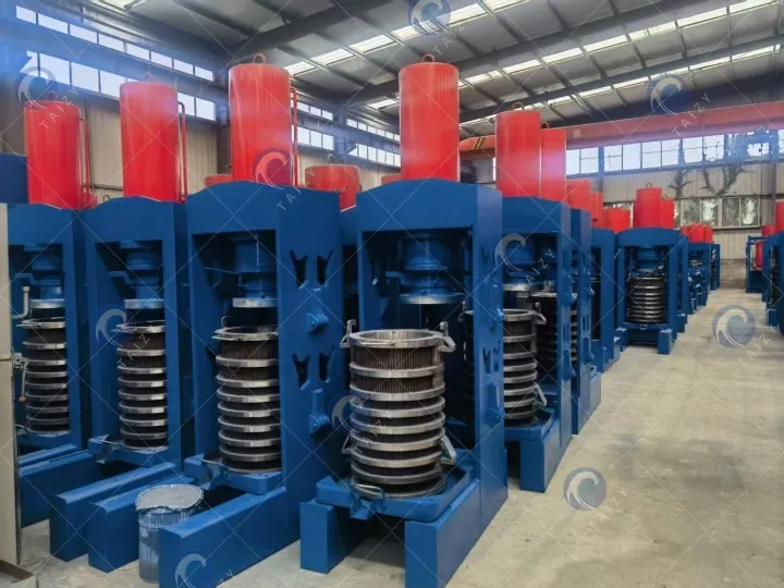 High-Quality Hydraulic Oil Pressing Machine 5 https://taizynut.com/wp-content/uploads/2026/01/cd5da79cb47f4dbca6e1354eec251d84-tuya_结果.webp