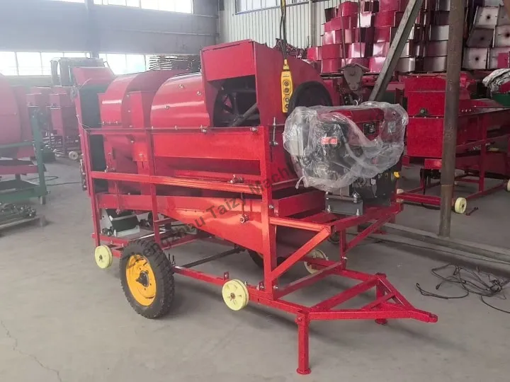 Tzy-100 Groundnut Picking Machine Successfully Shipped To Tanzania 1 Groundnut picking machine