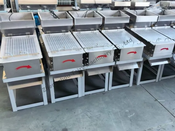 Peanut peeler machine