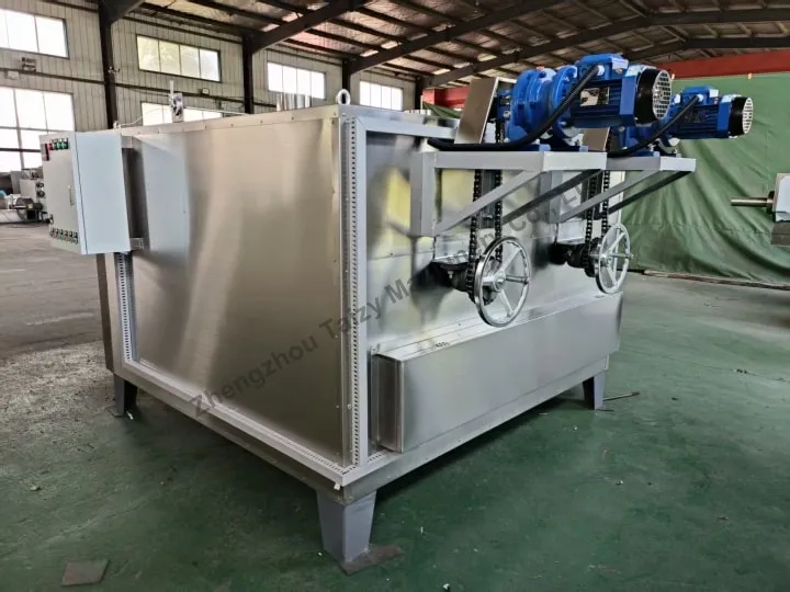 Peanut roaster machine