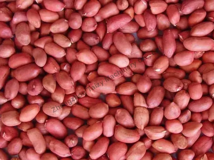 Raw peanuts