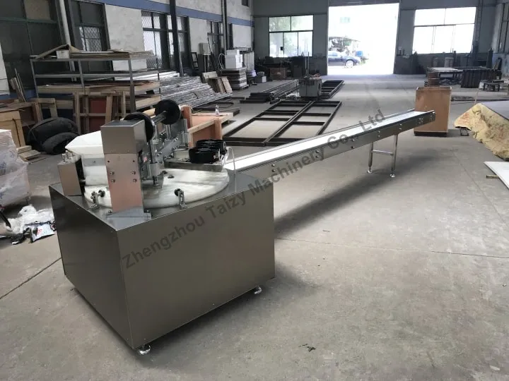 What Machines Are Included In Rice Candy Production Line? 5 Puffed rice bar forming machine