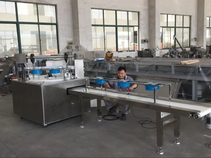 Puffed Rice Candy Production Line 8 Puffed rice candy forming machine